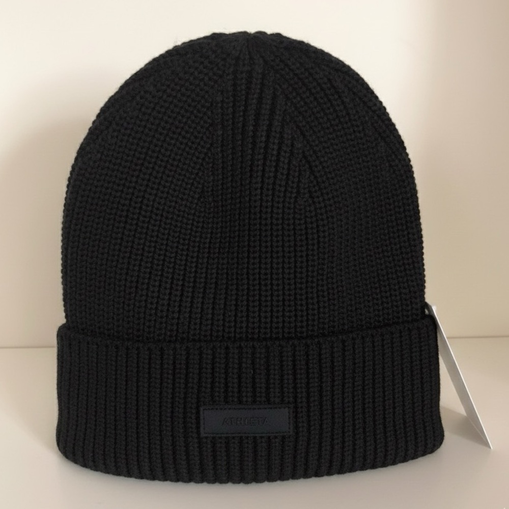 Athleta thick knit wool cotton all black beanie
